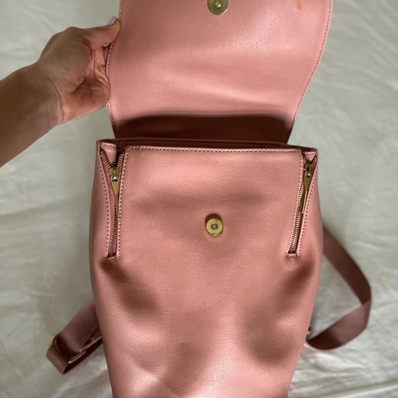 Matt & Nat Backpack - Picture 6 of 7